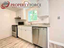 featured image of 946 Tamarack Ln