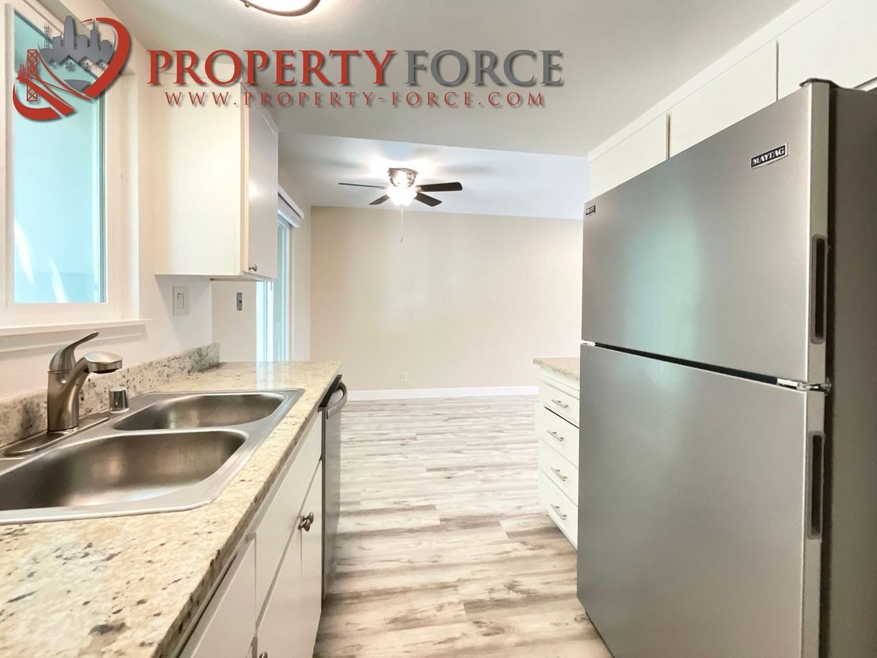 946 Tamarack Ln - Photo 7 of 18