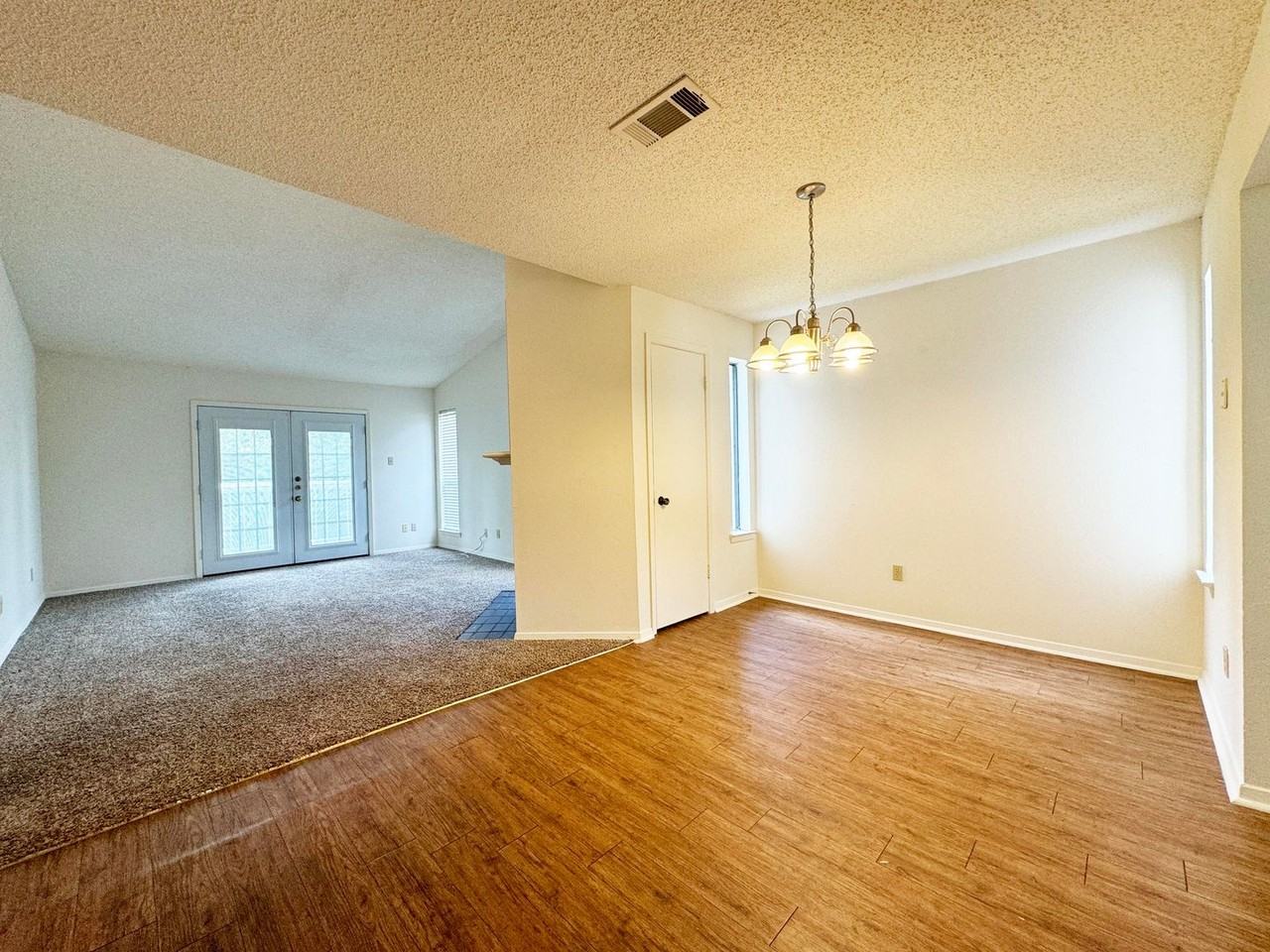 4321 Lake Shore Villa Dr - Photo 2 of 12