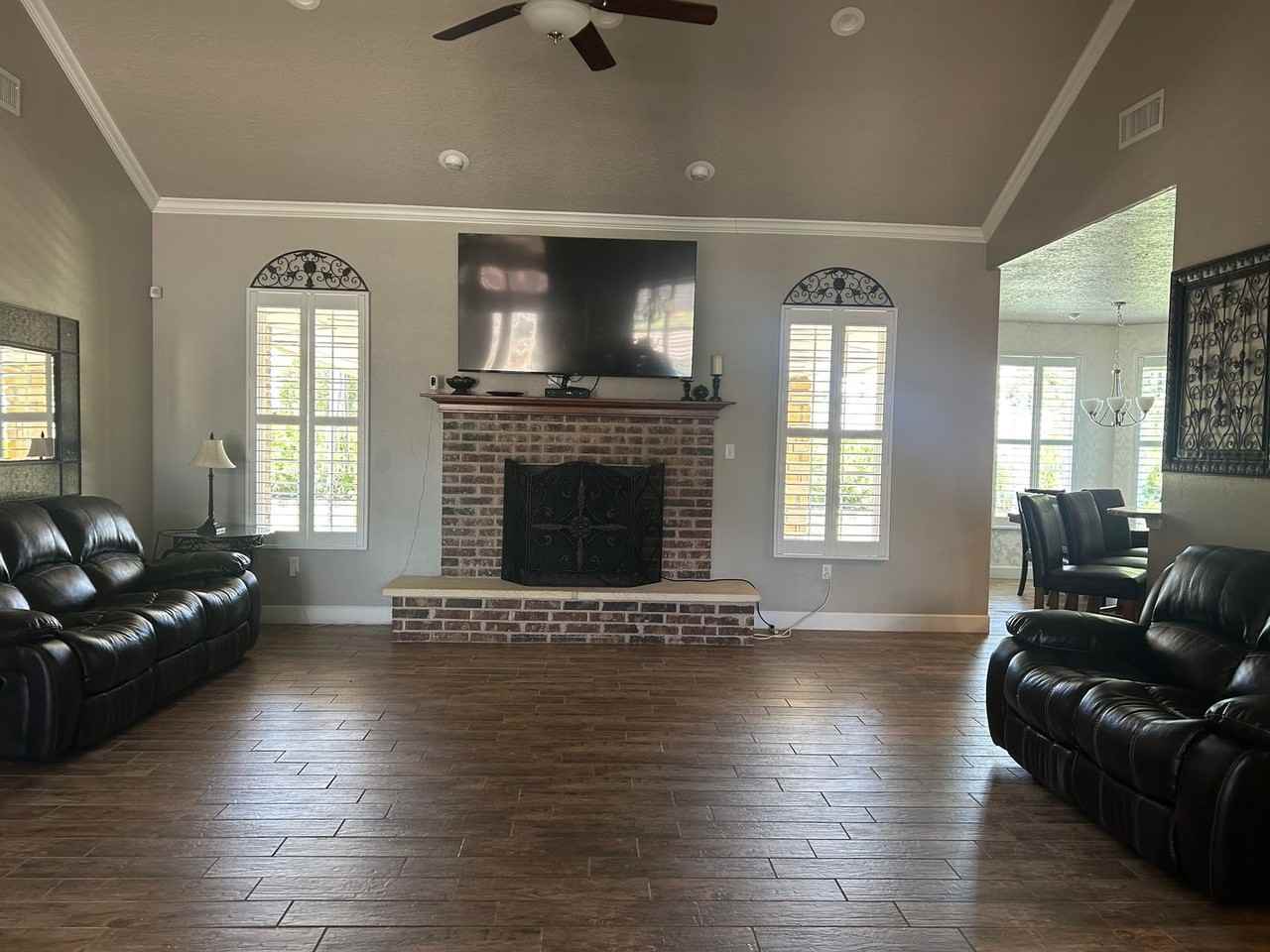 704 W Monterrey Way - Photo 5 of 43