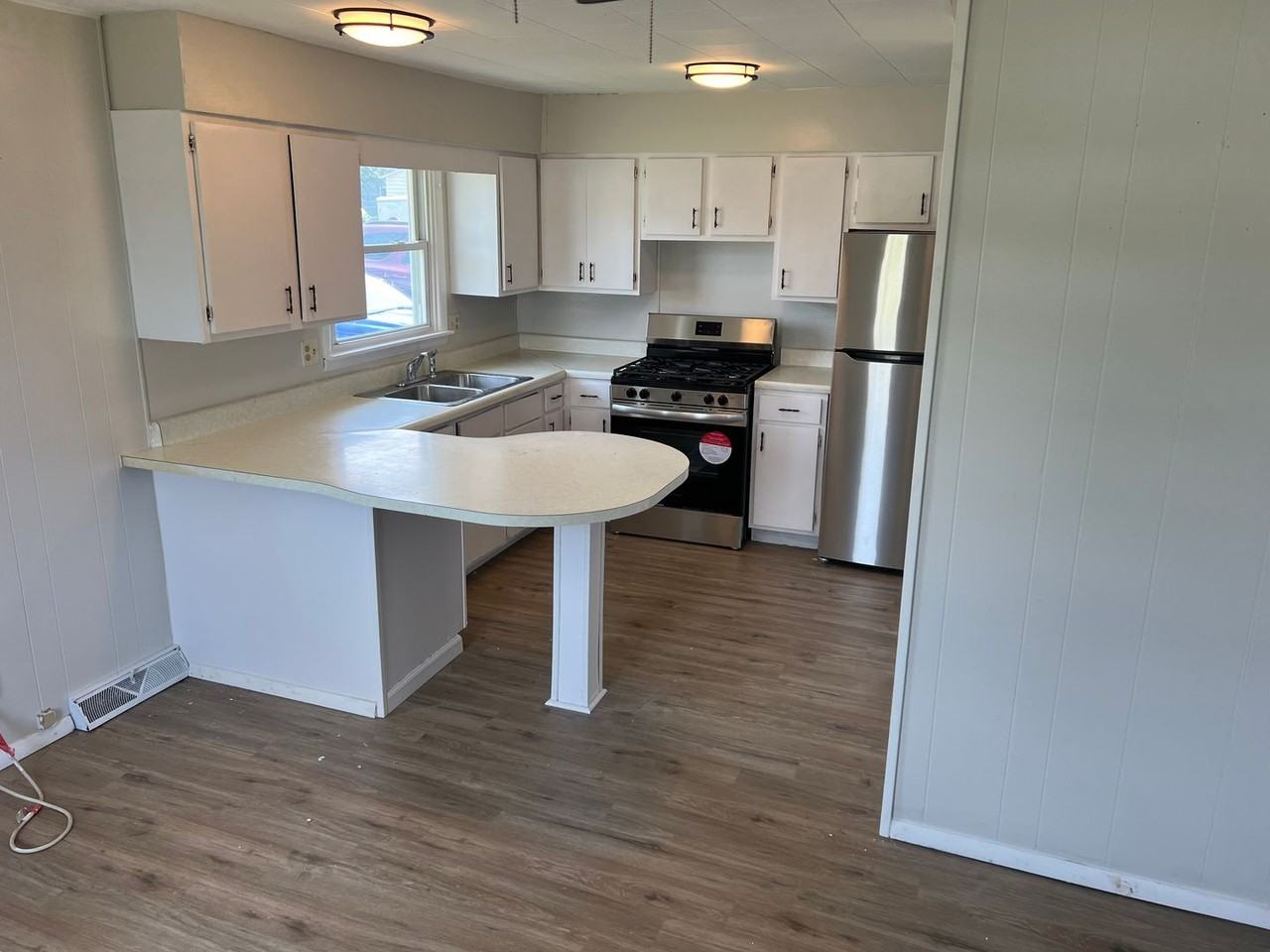 3501 Marshall Ave - Photo 2 of 5