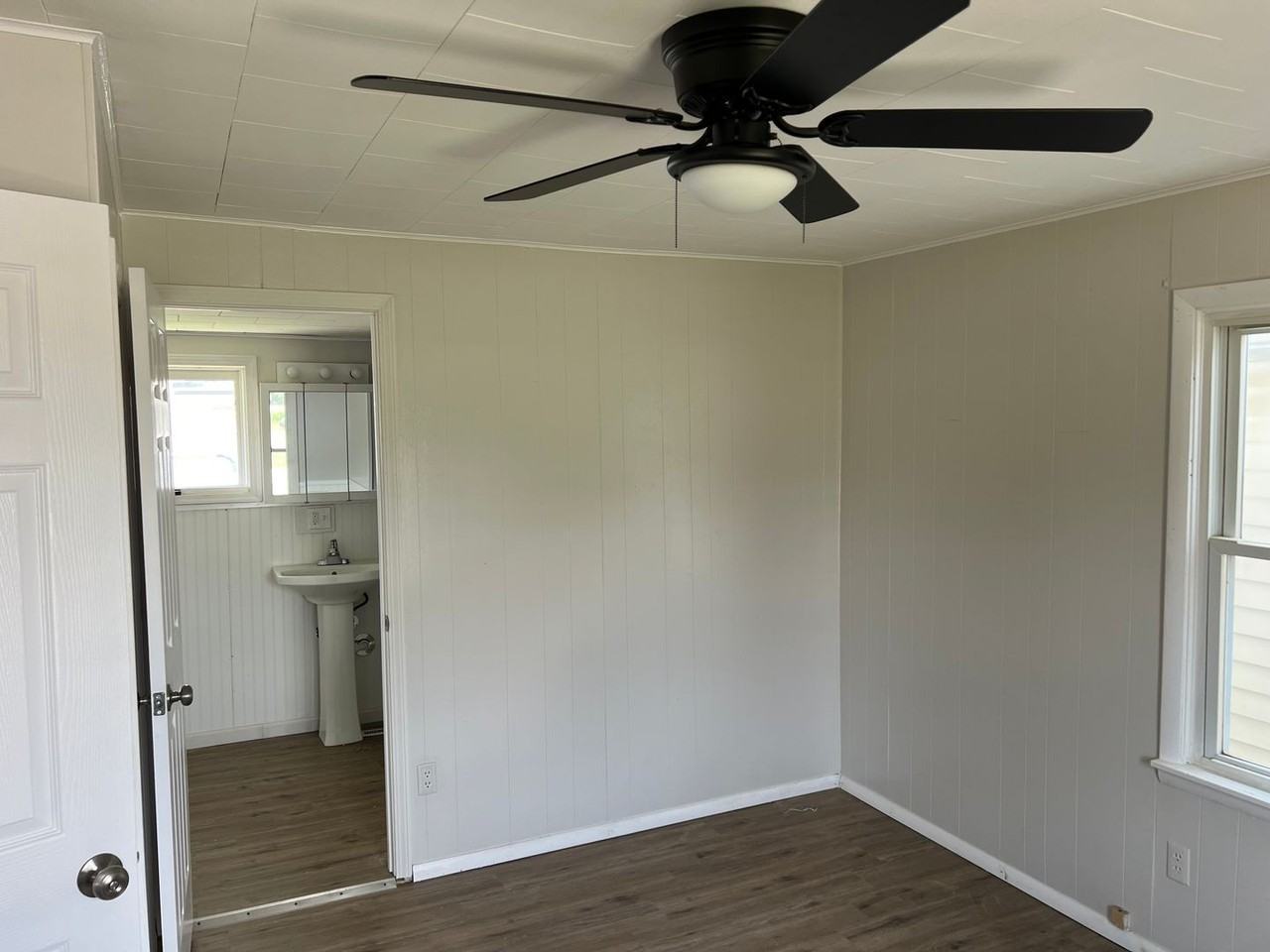 3501 Marshall Ave - Photo 3 of 5