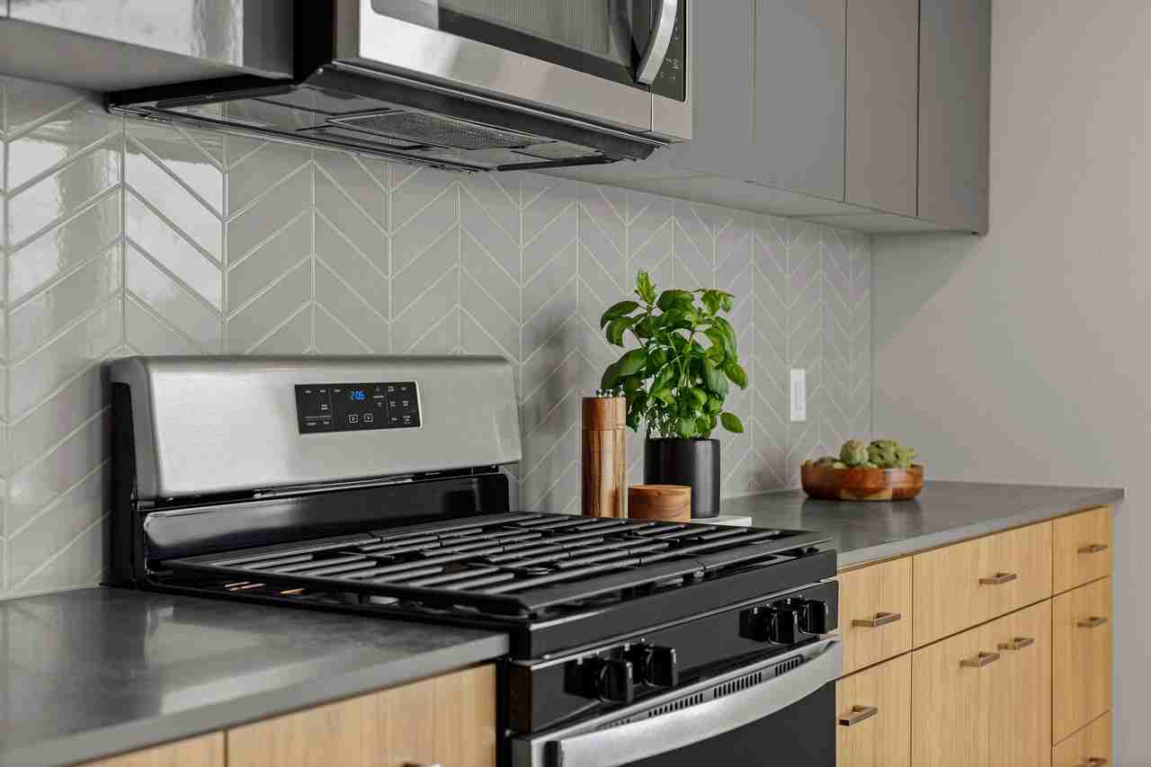 Splash Apartments - Photo 2 of 31