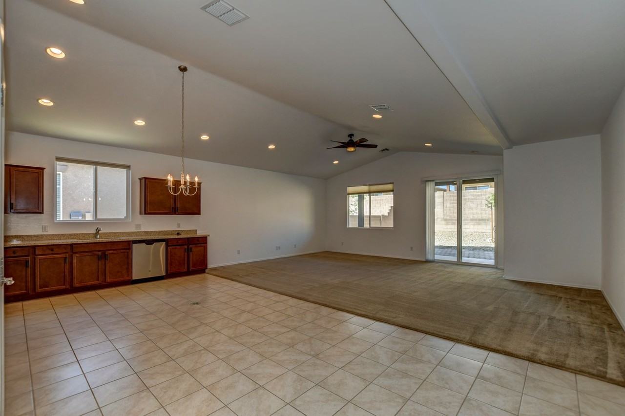 6222 Goldfinch Dr - Photo 6 of 31