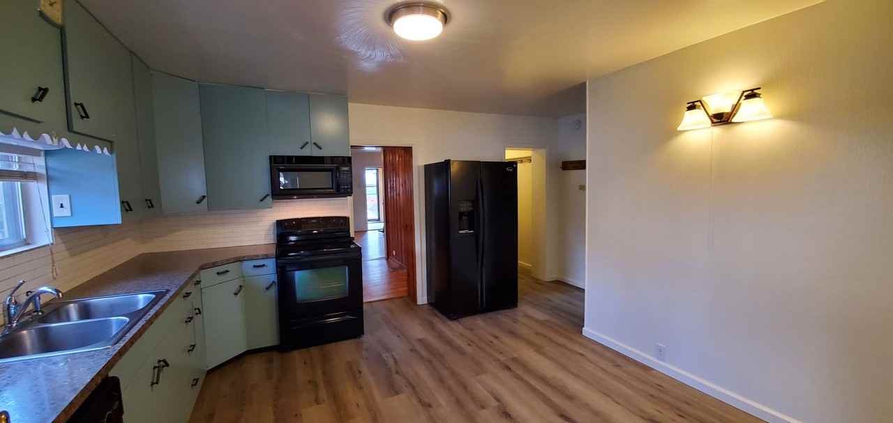 2106 East St - Photo 5 of 26