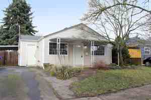 featured image of 5933 Se Franklin St