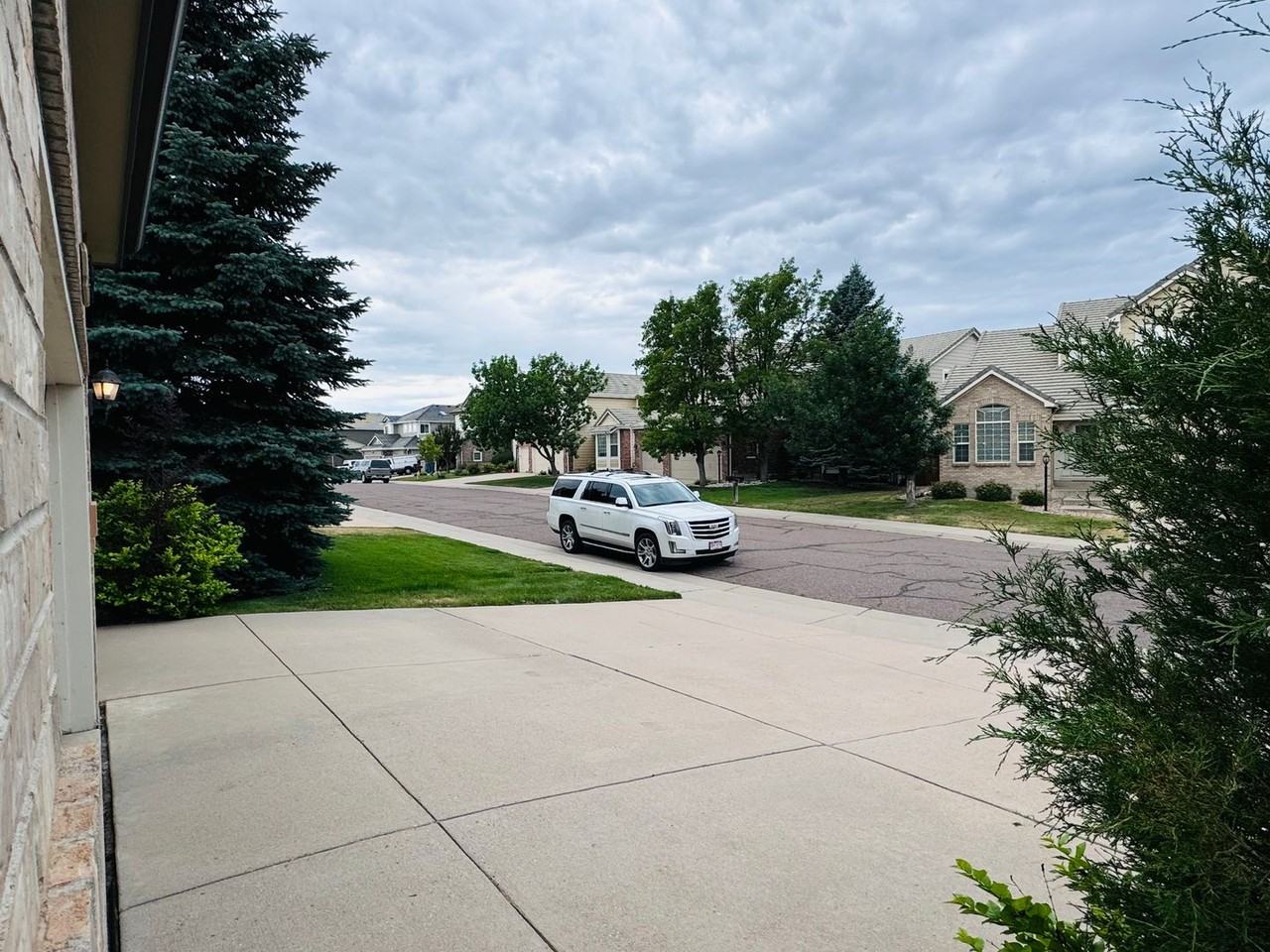 5418 S Helena St - Photo 3 of 50