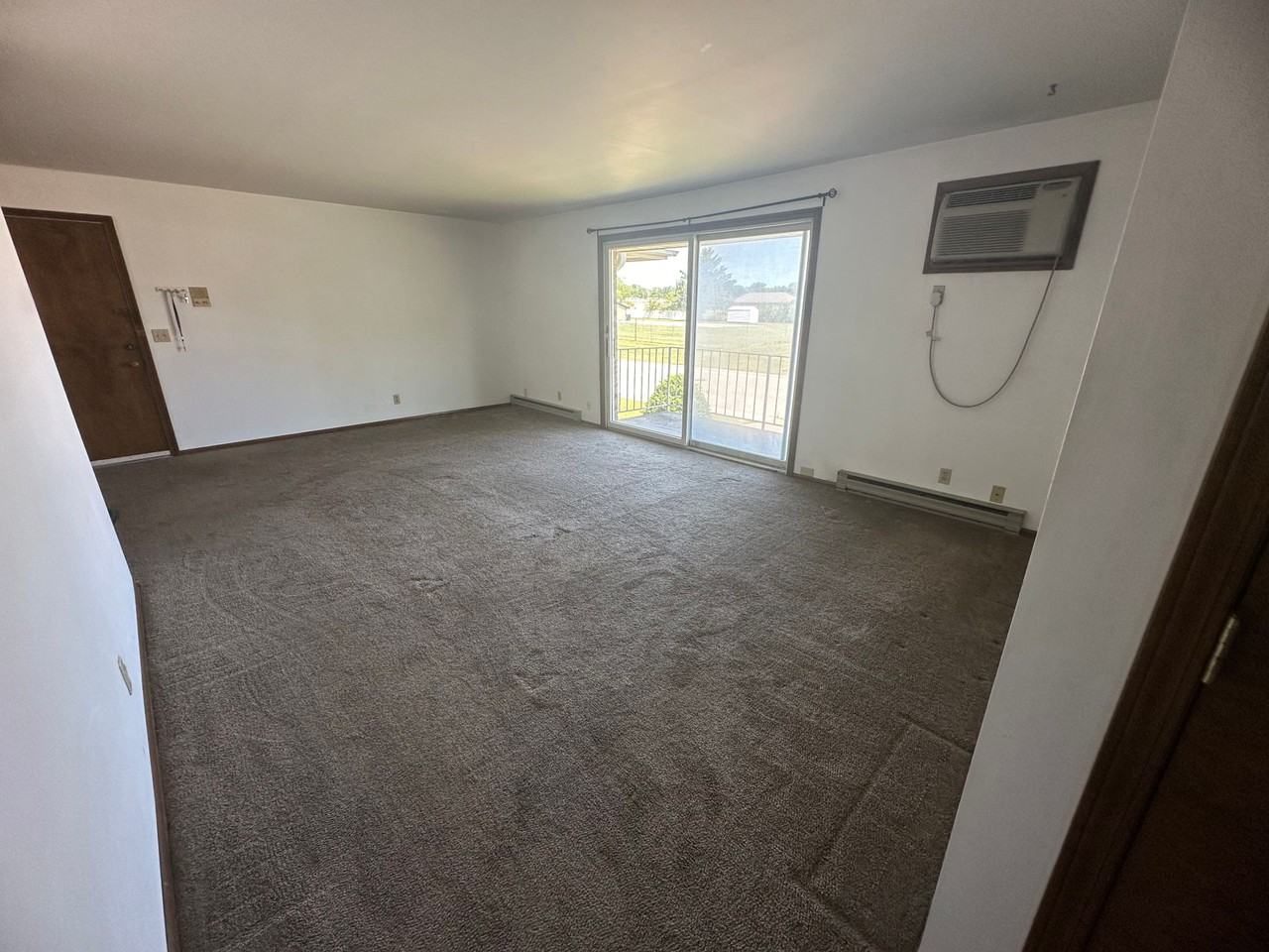 Mohawk Apartments - Photo 3 of 11