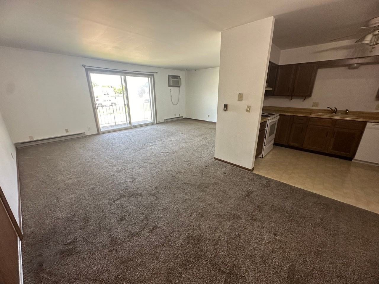 Mohawk Apartments - Photo 5 of 11