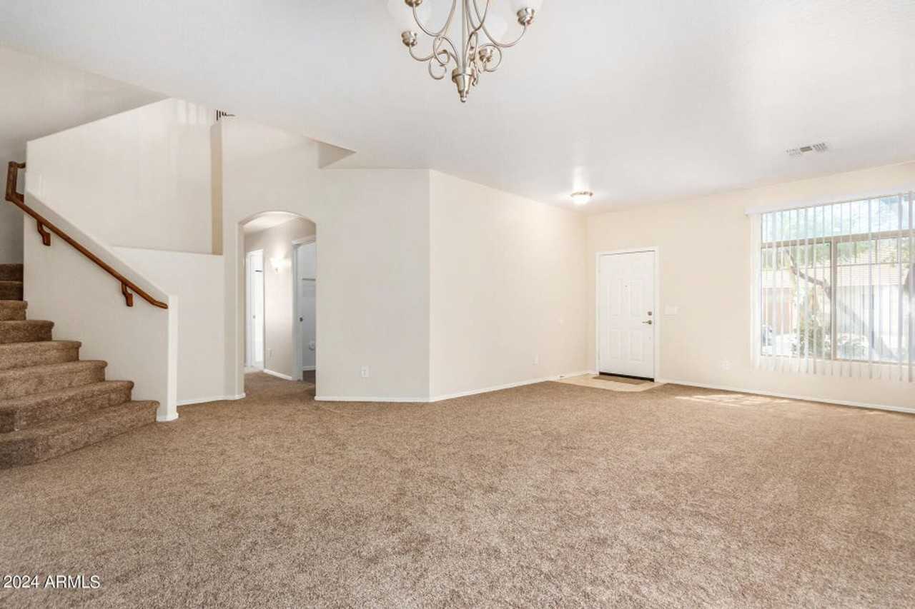 19061 N San Pablo St - Photo 6 of 41