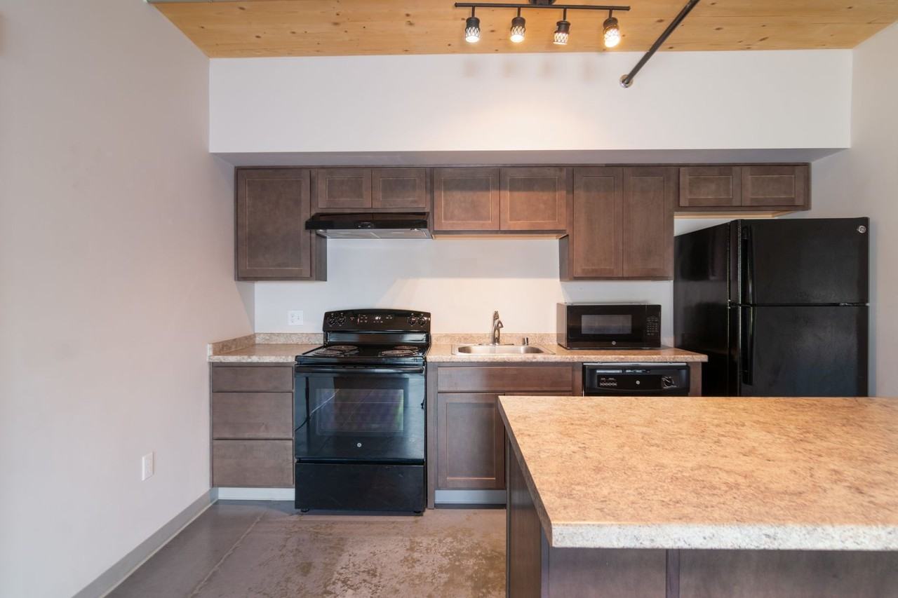 Cheney Park Commons Bld A - Photo 2 of 13