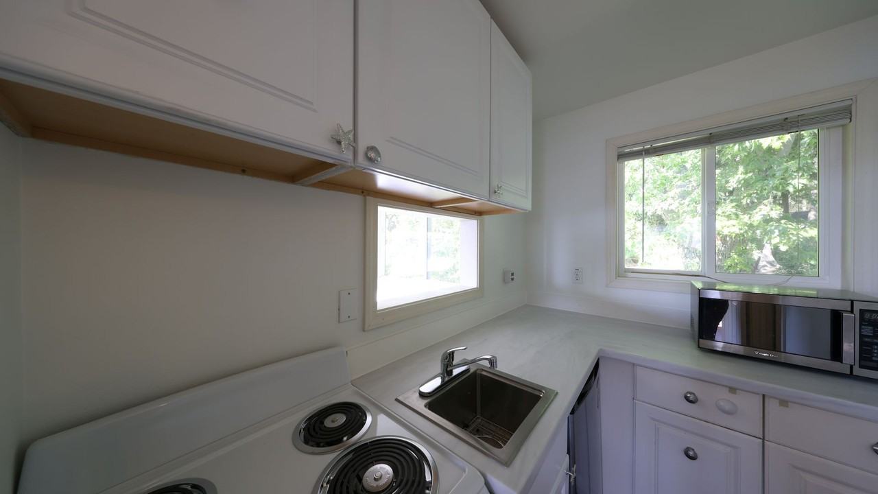 2223 Madrona Way - Photo 4 of 8