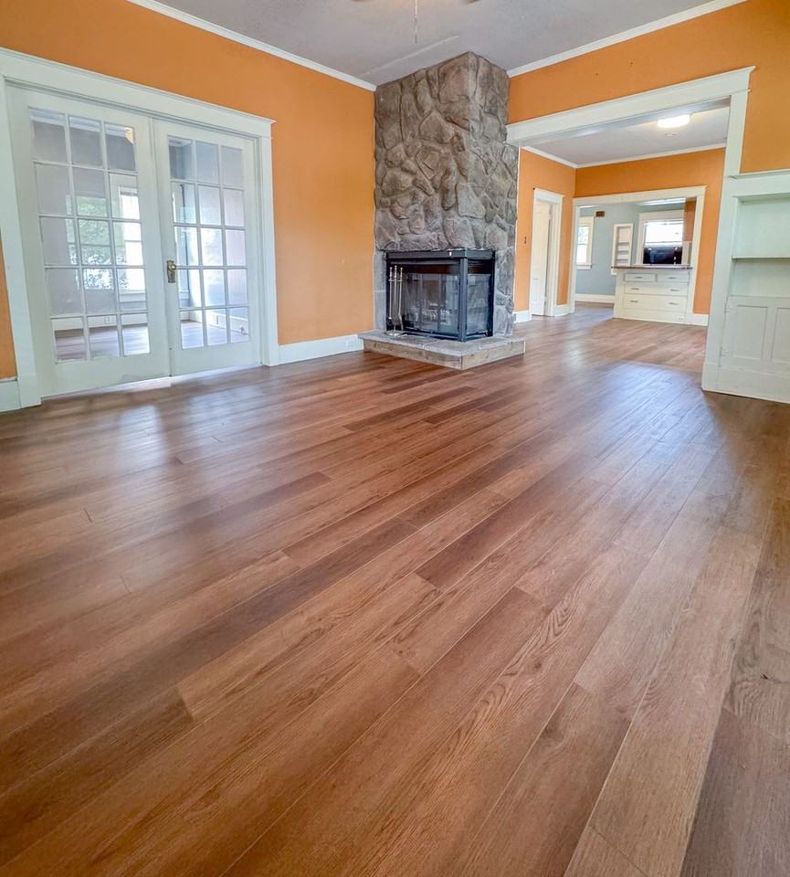 704 Illinois St - Photo 4 of 30