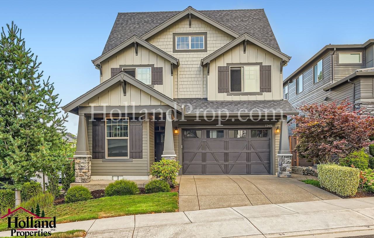 12451 Nw Millford St - Photo 2 of 27