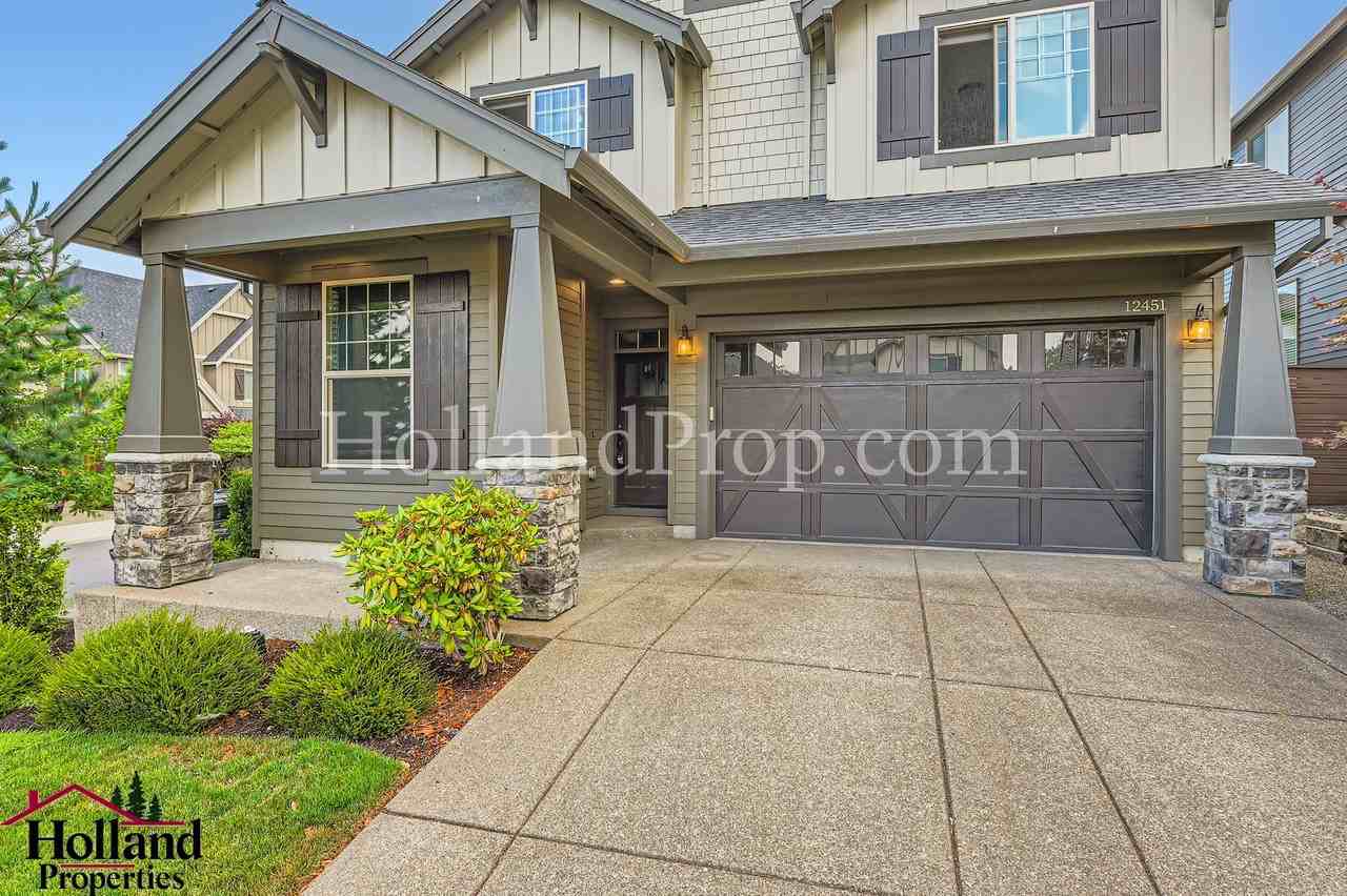 12451 Nw Millford St - Photo 3 of 27