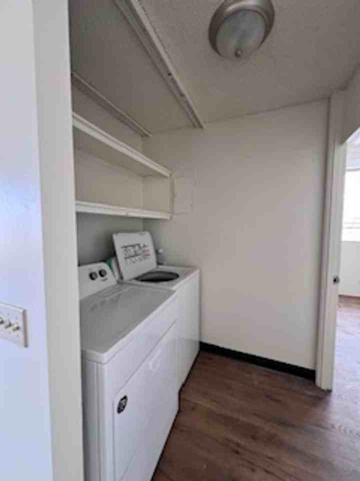 1018 Lunalilo St #501 - Photo 3 of 11