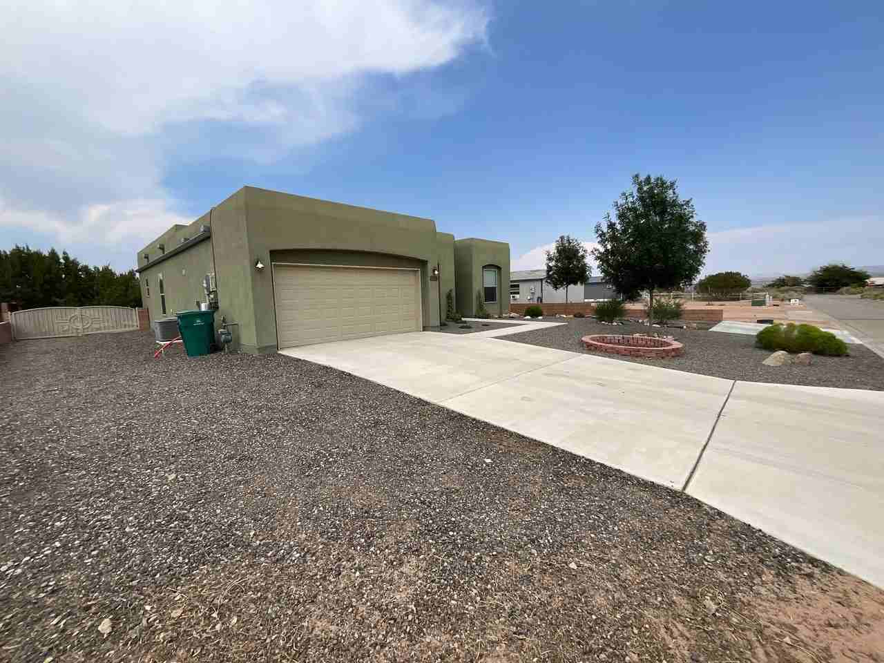 7201 Nacelle Rd Ne - Photo 2 of 38