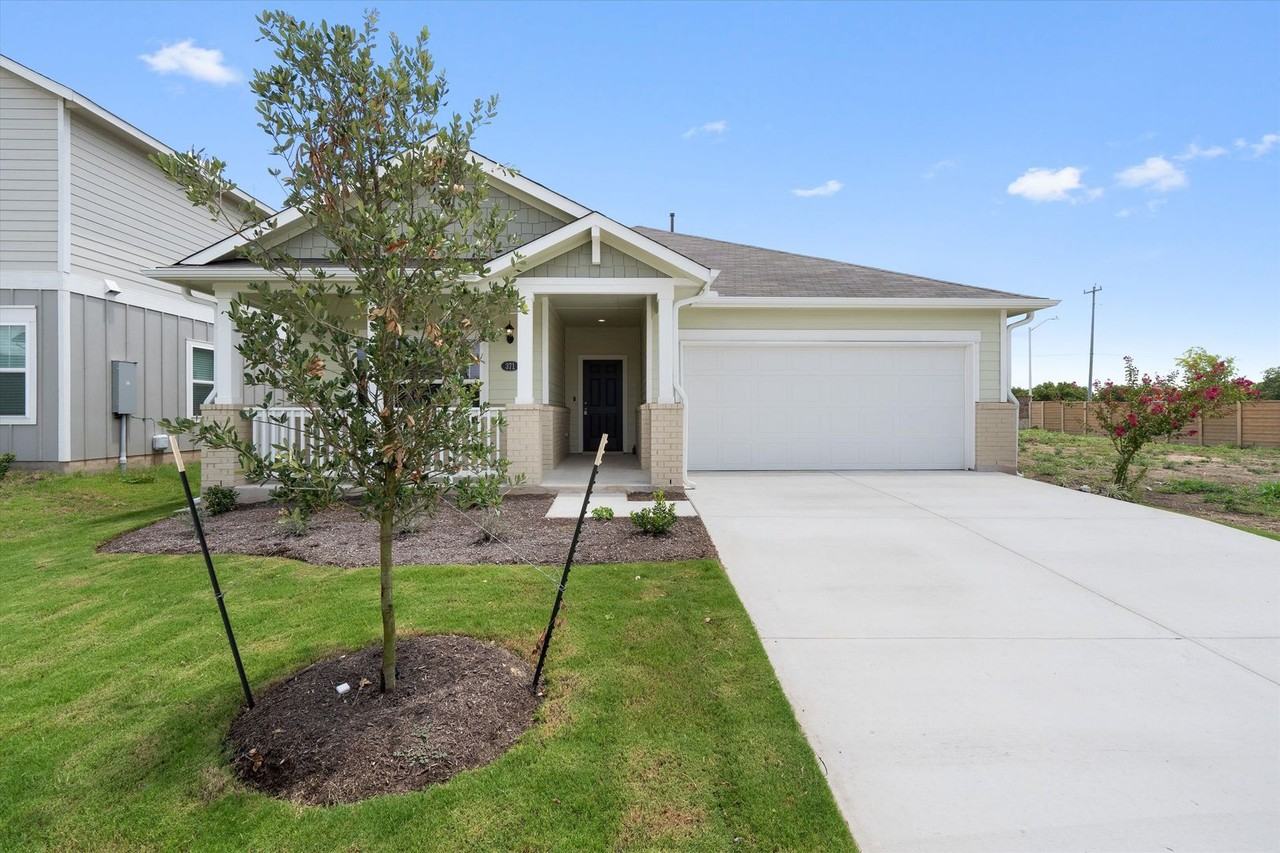 371 Hortus Dr - Photo 3 of 32