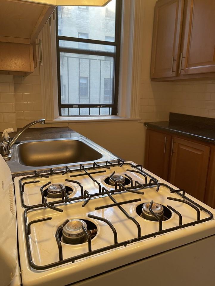 1150 Commonwealth Ave - Photo 2 of 12