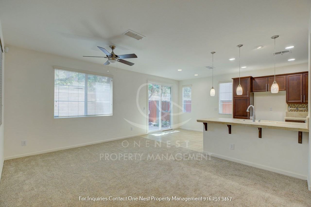 1392 Impressionist Loop - Photo 6 of 27