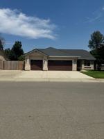 featured image of 1390 Empress Ln