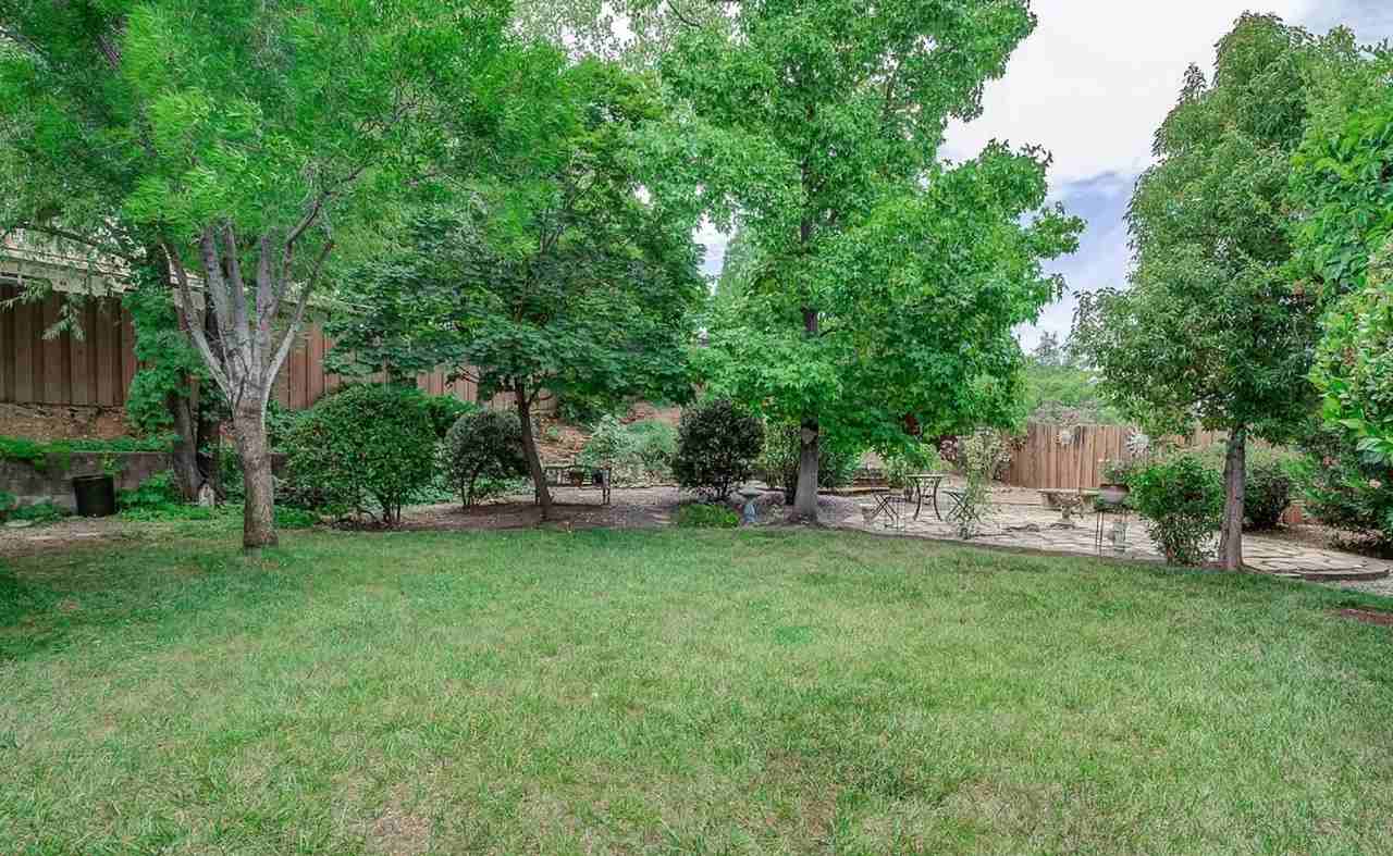 714 Spaniel Dr - Photo 3 of 19