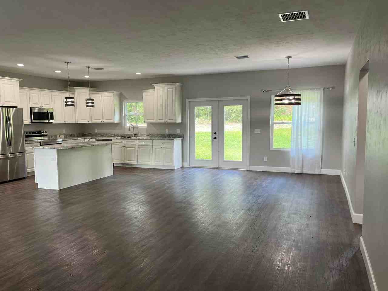 239 Southwest Fieldstone Court - Photo 4 of 21