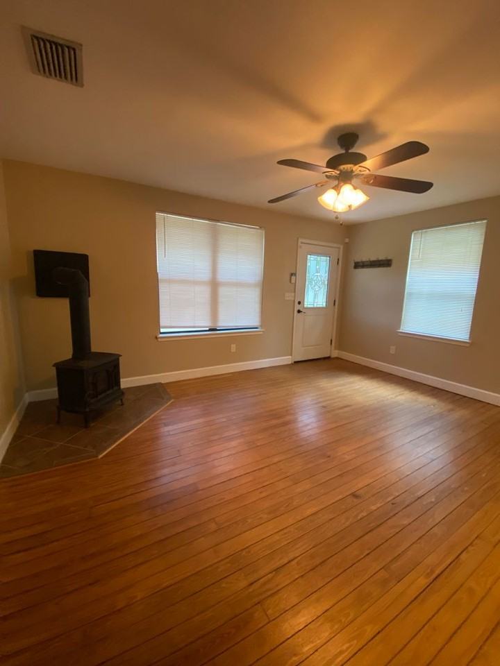 4030 Sw 18th St - Photo 5 of 29