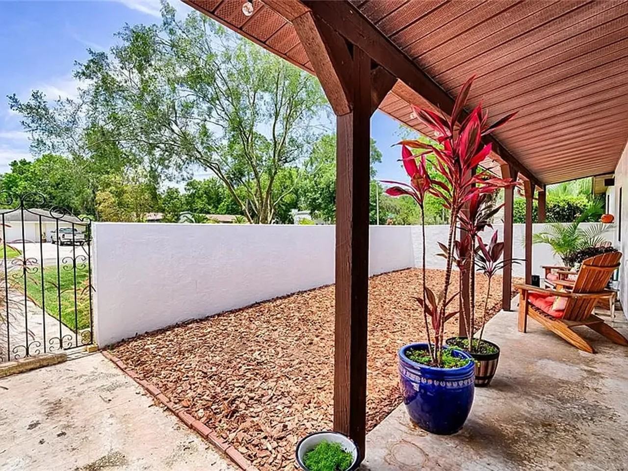 4310 Nw 13th Ave - Photo 3 of 21