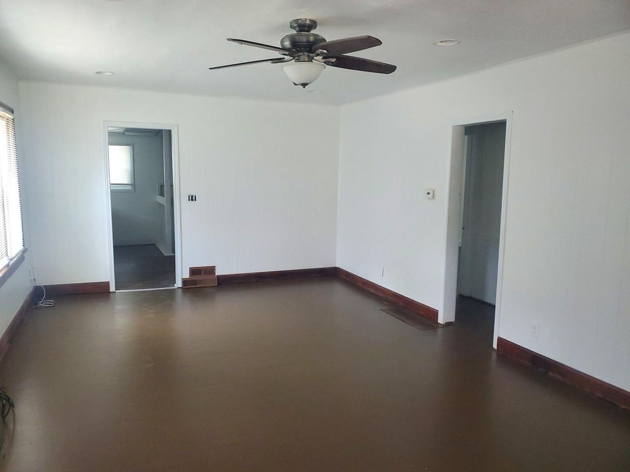 421 S Vassar St - Photo 6 of 9