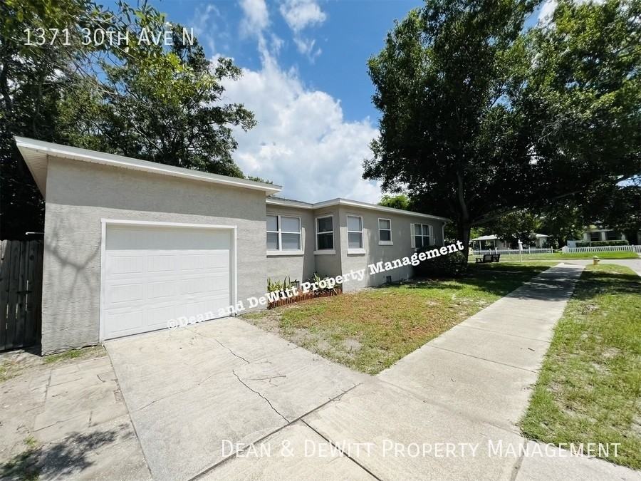 1371 30th Ave N - Photo 3 of 24