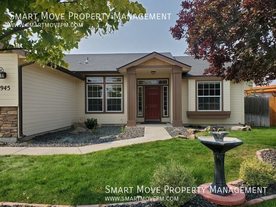 945 E Palermo Ct - Photo 2 of 26