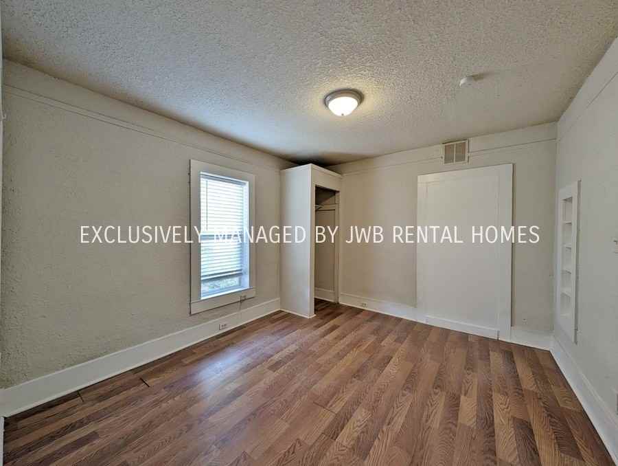 1137 E 26th St - Photo 2 of 7