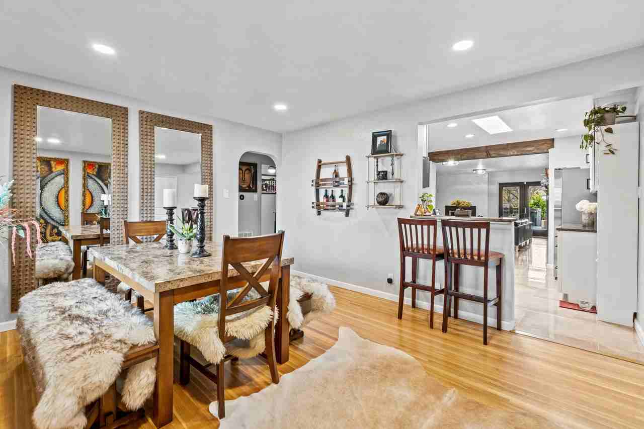 4908 Burton Ave Se - Photo 3 of 9