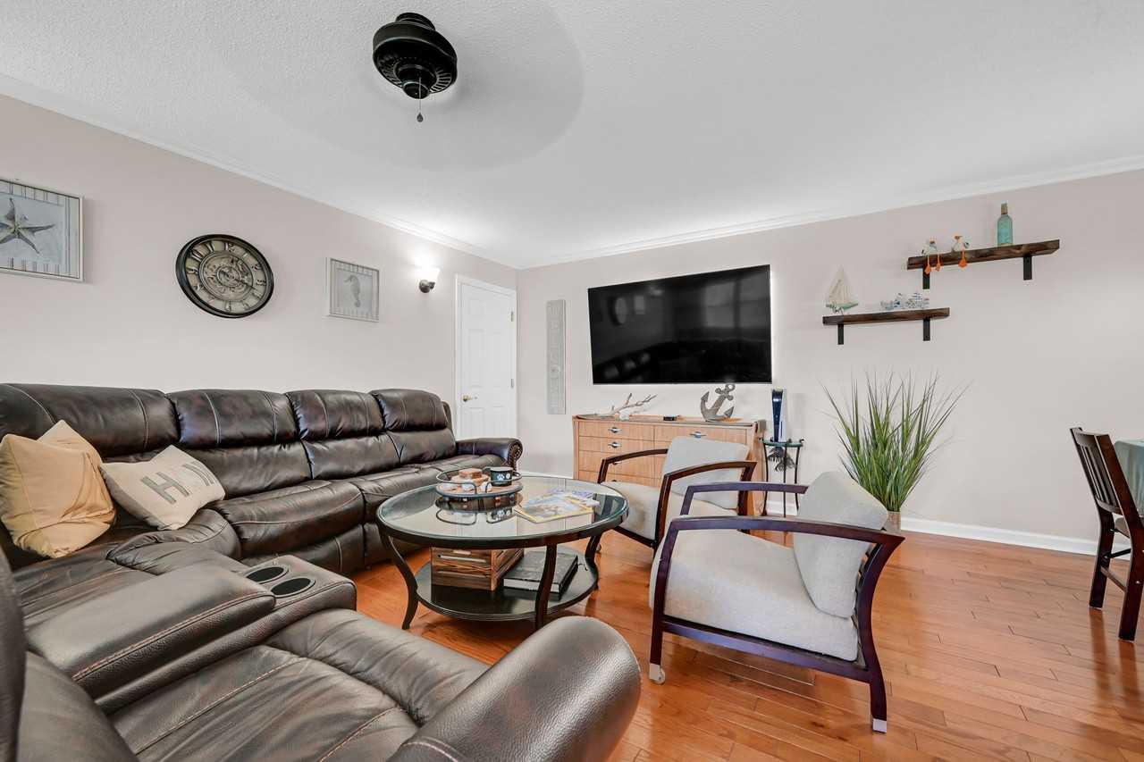 97 Wharfside Dr #97 - Photo 5 of 31