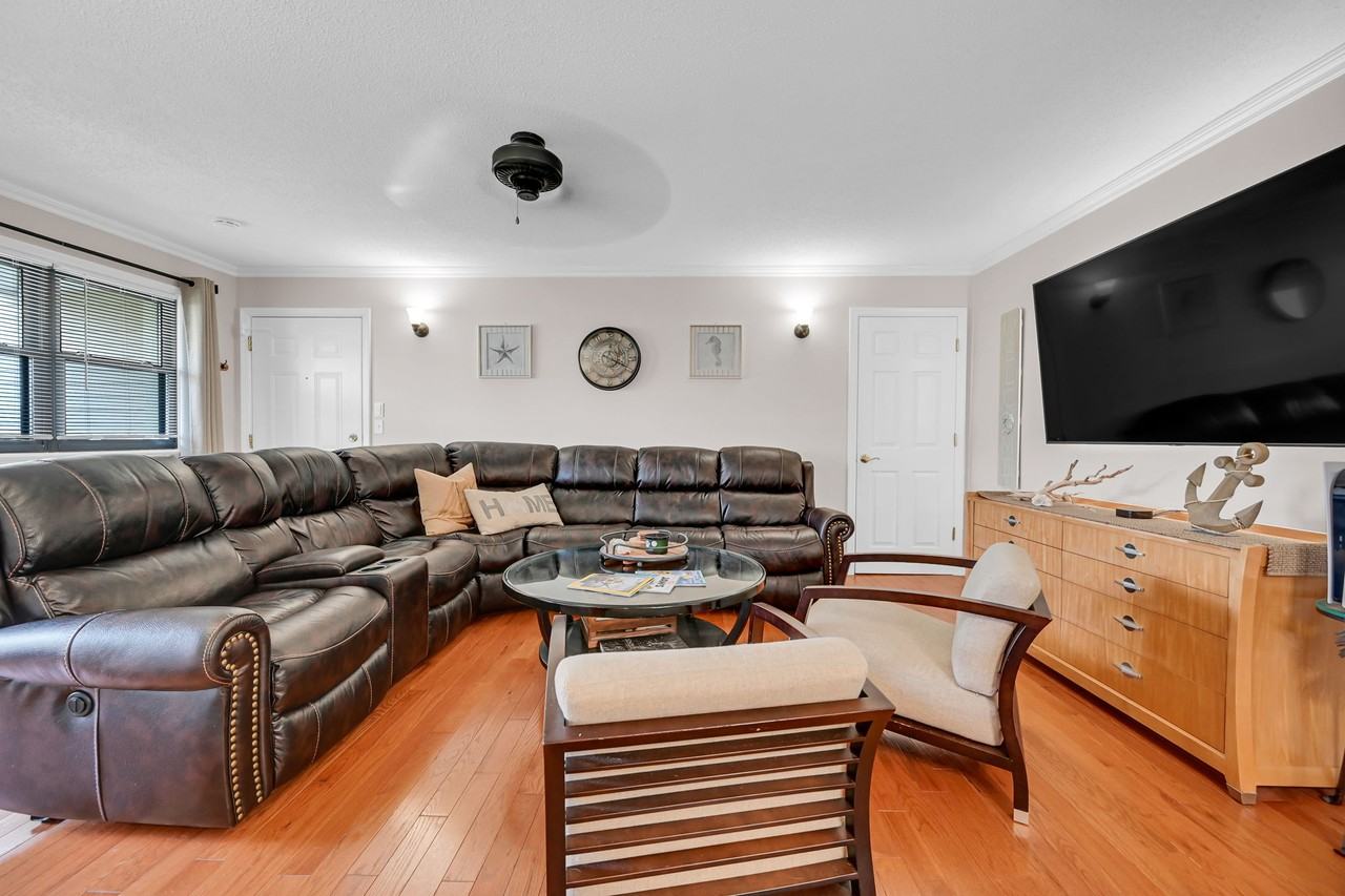 97 Wharfside Dr #97 - Photo 6 of 31