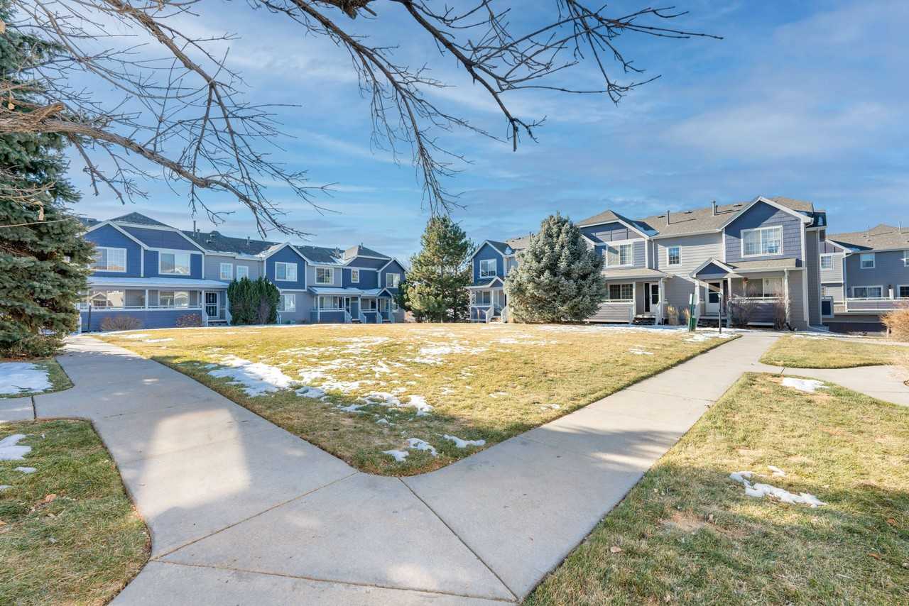 1326 S Danube Way #104 - Photo 4 of 16