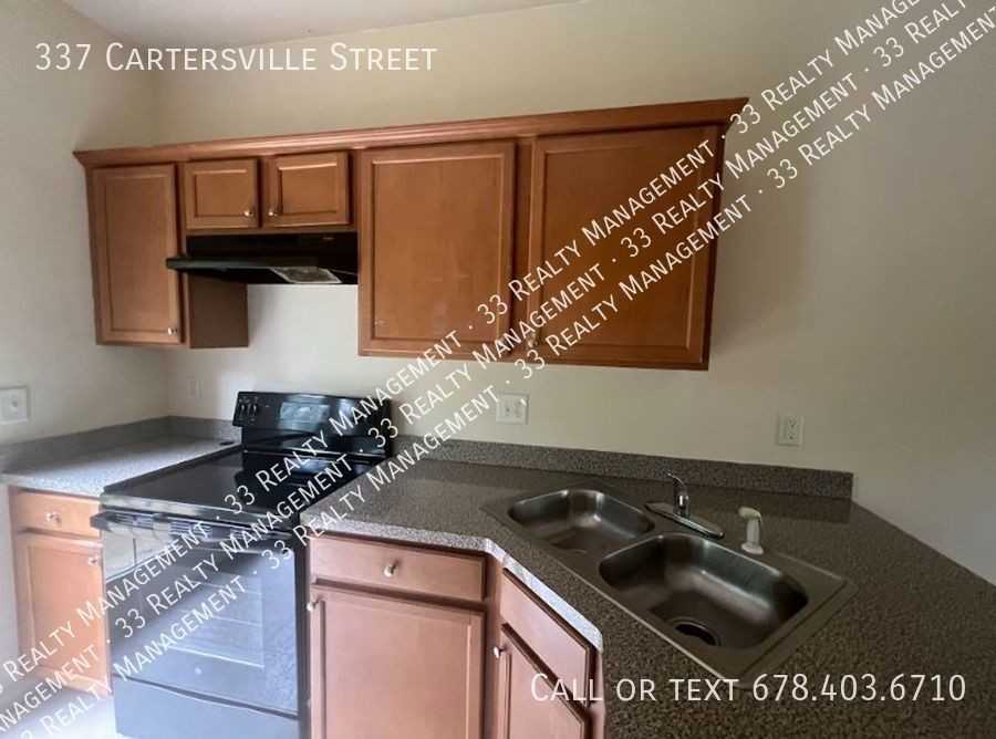 337 Cartersville St - Photo 3 of 10