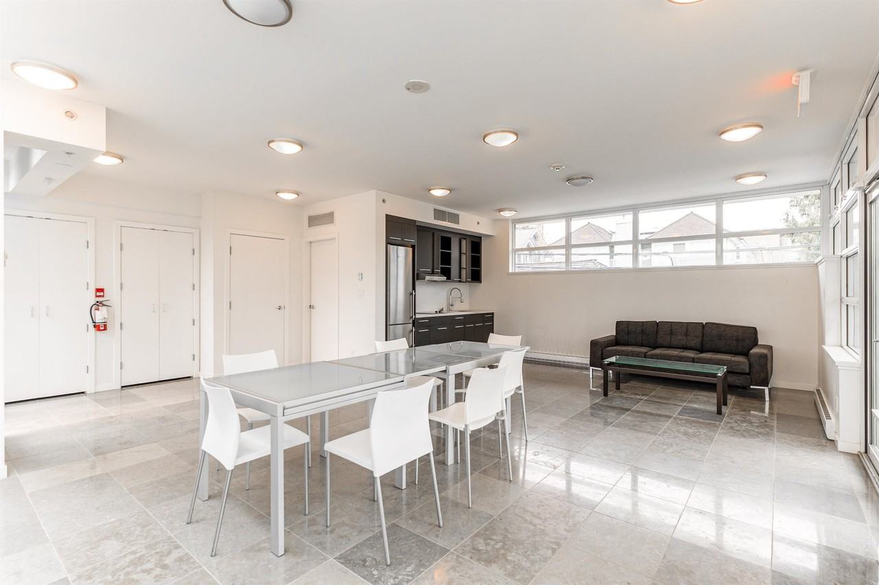 2528 Maple Street - Photo 14