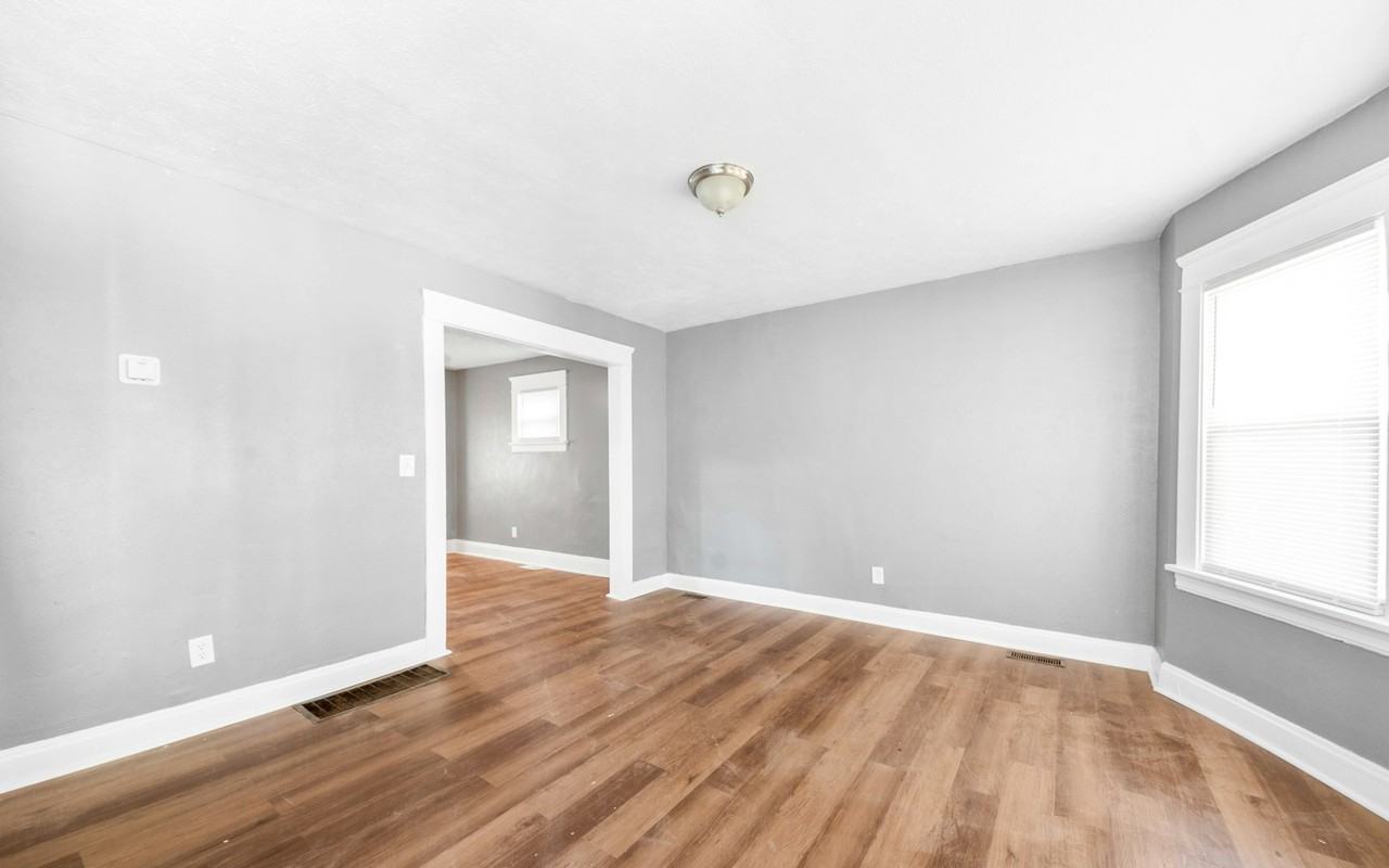 3549 East 105th Street - Photo 5 of 14