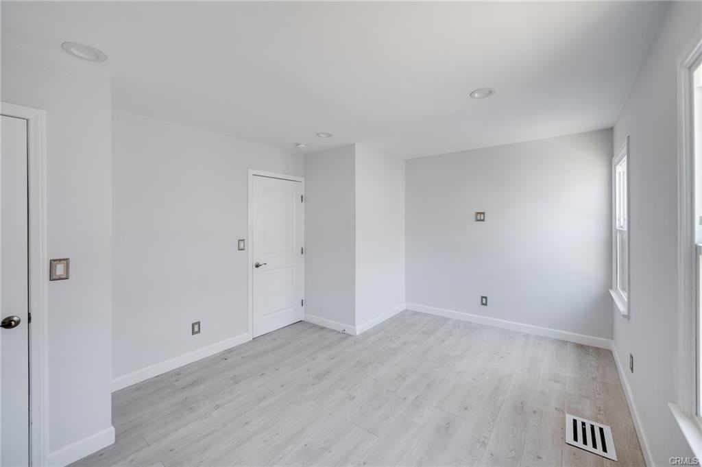 1340 Ethel St - Photo 3 of 8