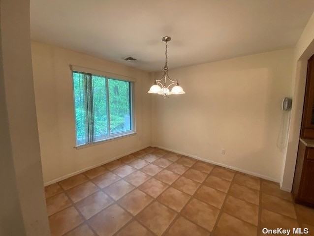 142 Skyline Dr - Photo 3 of 13