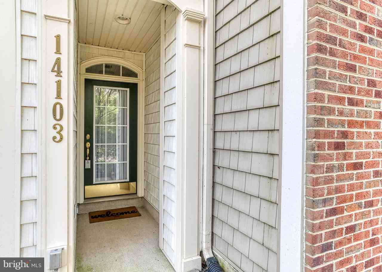 14103 Catbird Dr - Photo 3 of 39