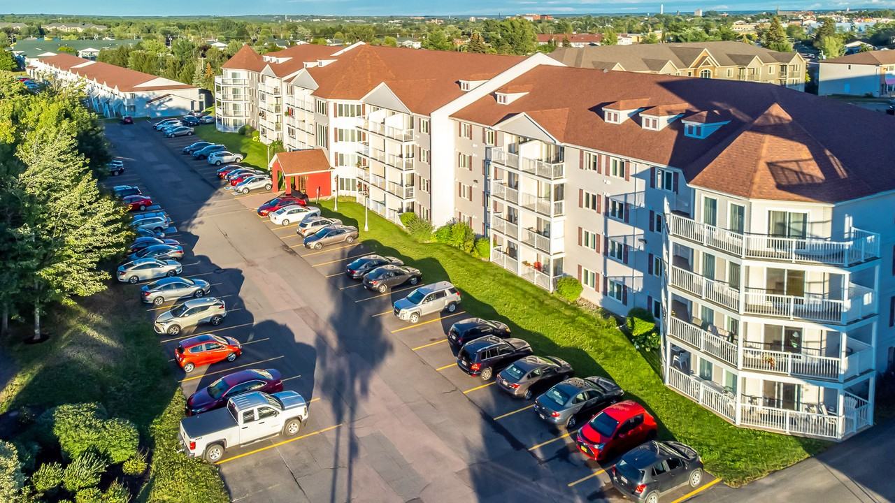 Château Mapleton Apartments 230 Mapleton Rd, Moncton, NB E1C 0H6 Zumper
