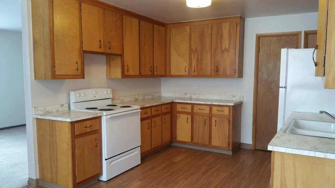 Gooder Apartments - Photo 3 of 18