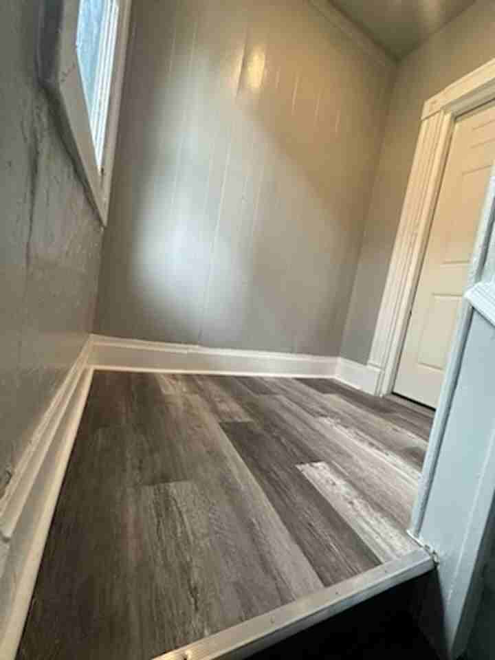 1637 Rutherford Ave #2 - Photo 5 of 12