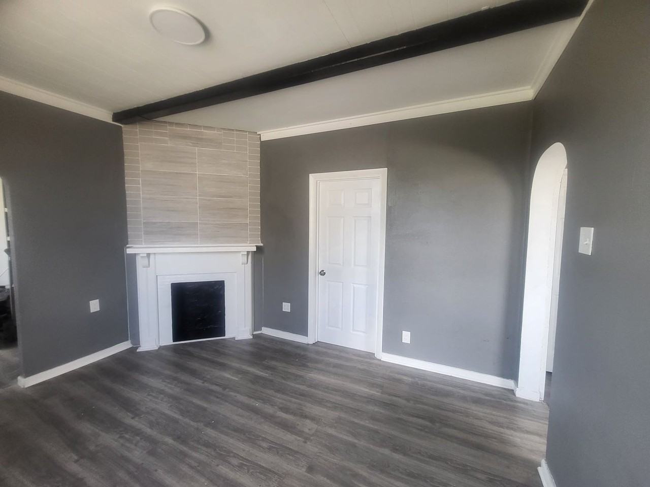 528 Kahler St - Photo 3 of 16