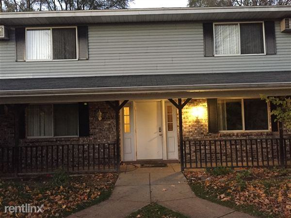 139 Gaines St SE - Photo 2 of 7