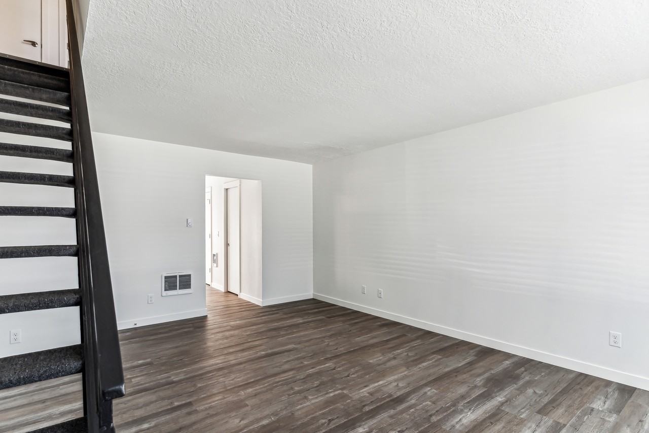 Midland Apartments - Photo 4 of 41