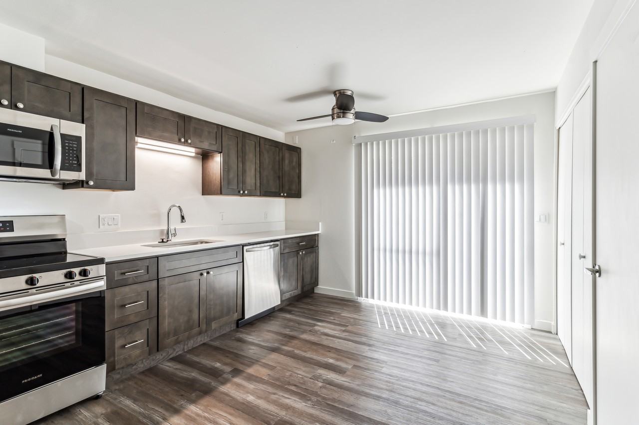 Midland Apartments - Photo 7 of 41